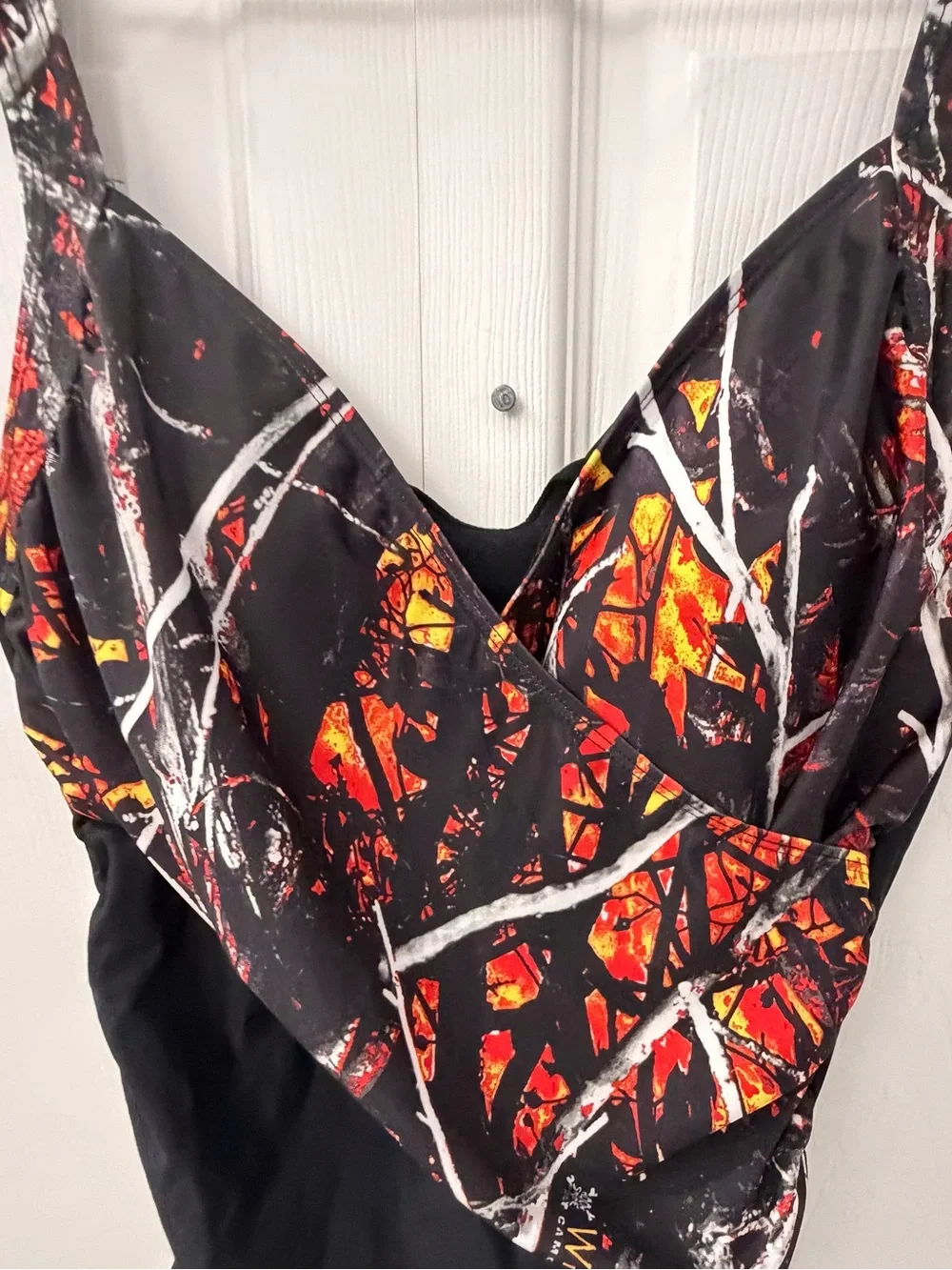Moon Shine Camo Muddy Girl Wildfire One Piece Swimsuit Size L NWT Black Camo